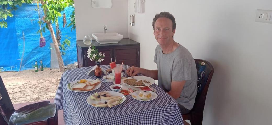 Marari La Rose Beach Homestay Марарикулам Екстериор снимка