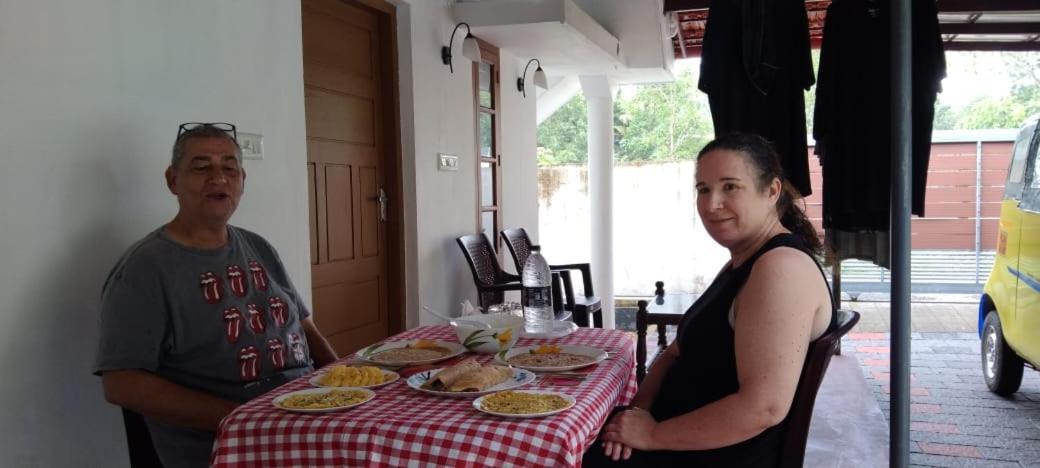 Marari La Rose Beach Homestay Марарикулам Екстериор снимка